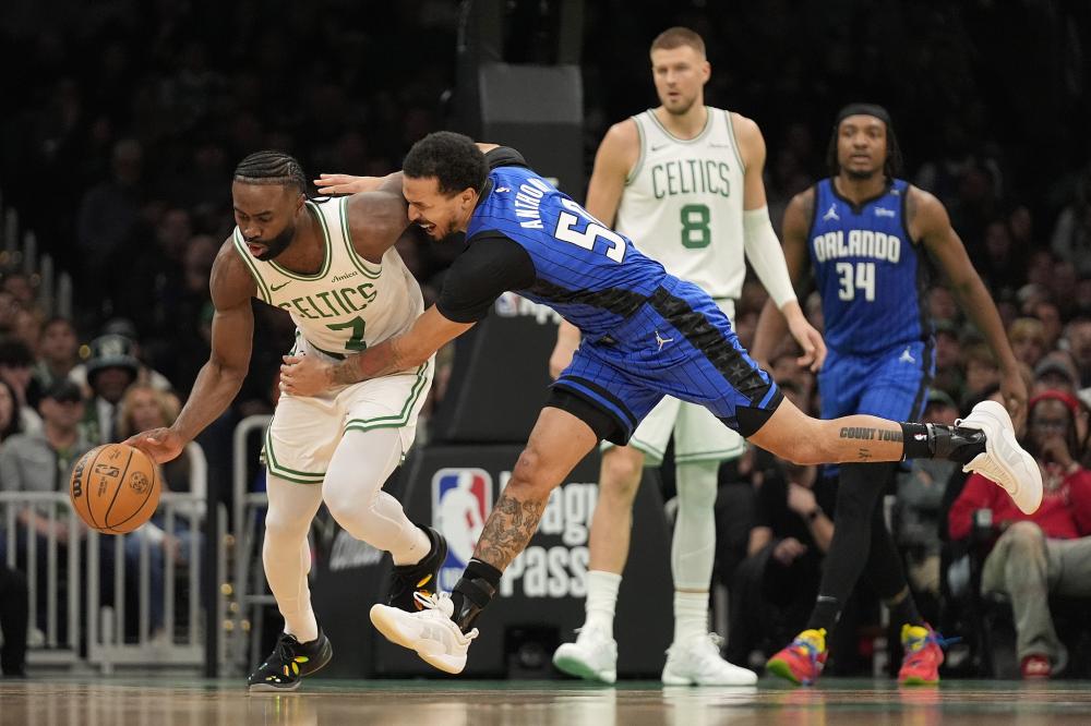 在转会窗离 在转会窗离